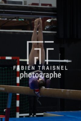 R3_8577