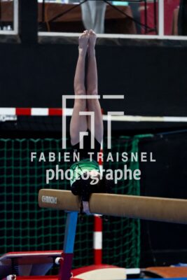 R3_4074