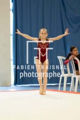 R3_0823