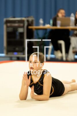 R3_8213