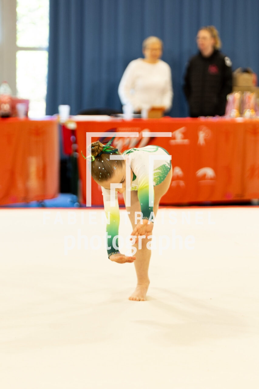 R3_3415