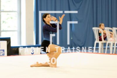 R3_3328