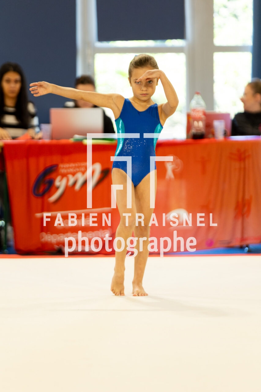 R3_3519