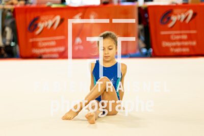 R3_3533